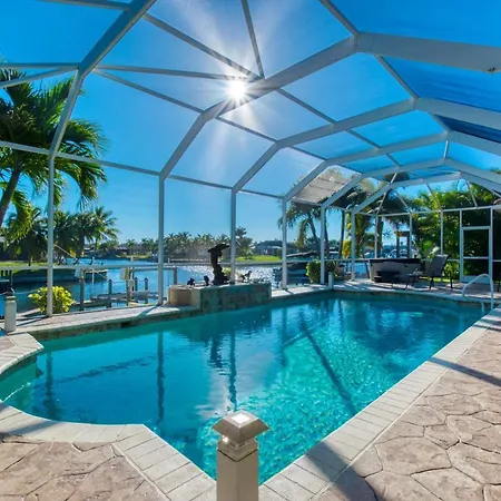 Villa Sueno Americano - 3 Beds - 3 Baths - 6 Guests - Gulf Access & Pool/Spa - Incl.10%Off Boat Rental